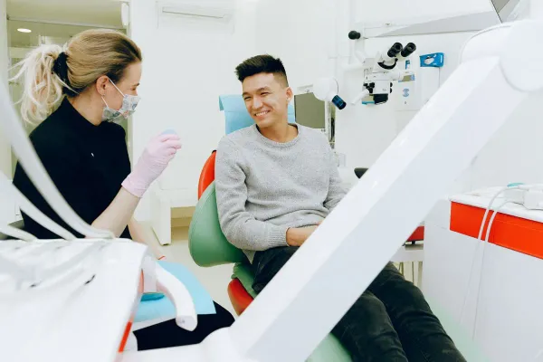 Zahnspange Kosten 2025: Was zahlt die Krankenkasse?